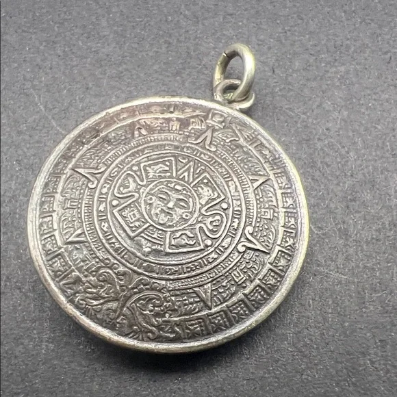 Silver Aztec Calendar Pendant - Picture 3 of 3